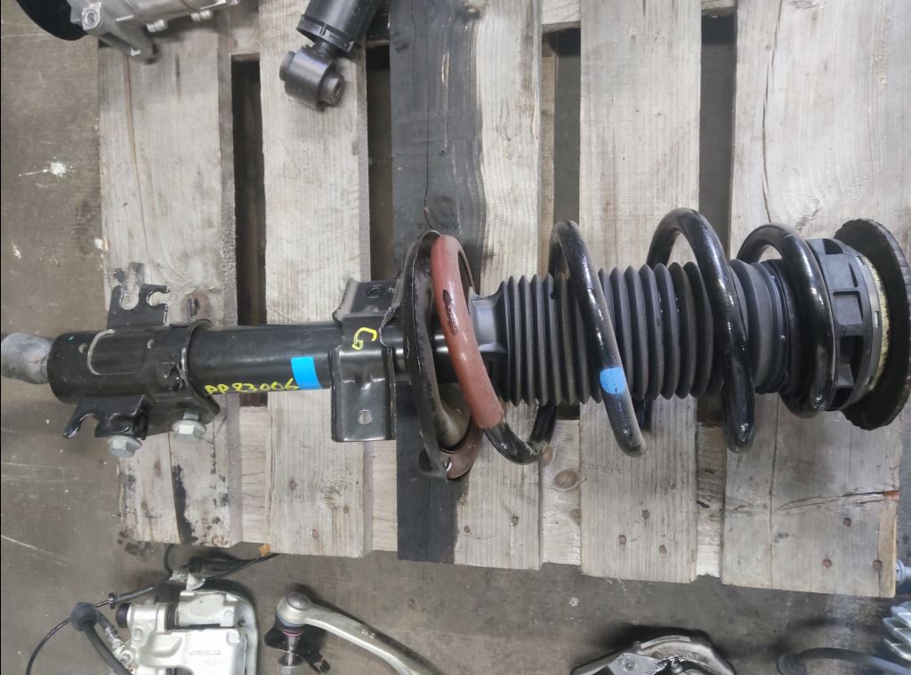 piece_RENAULT MASTER 4 AMORTISSEURS ARRIERE CHASSIS 562101046R